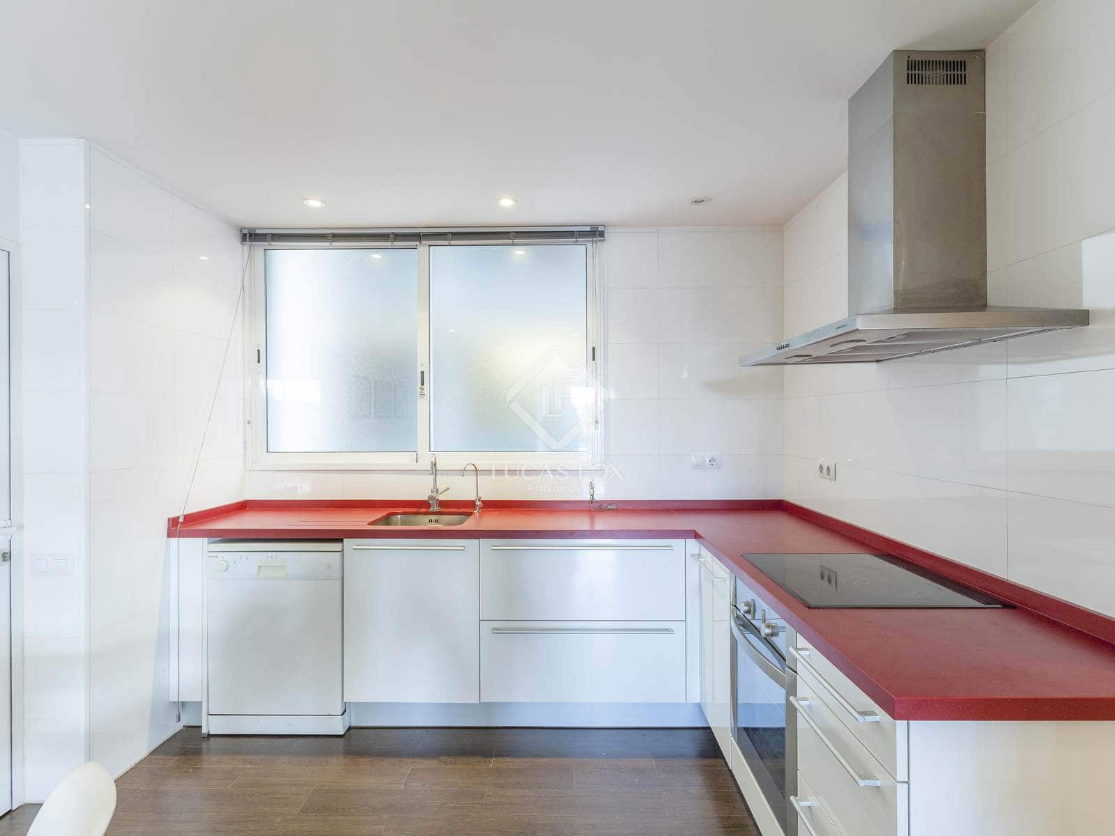 5 soveværelse Lejlighed til leje i Valencia by med garage - € 3.500 (Ref: 9271805)