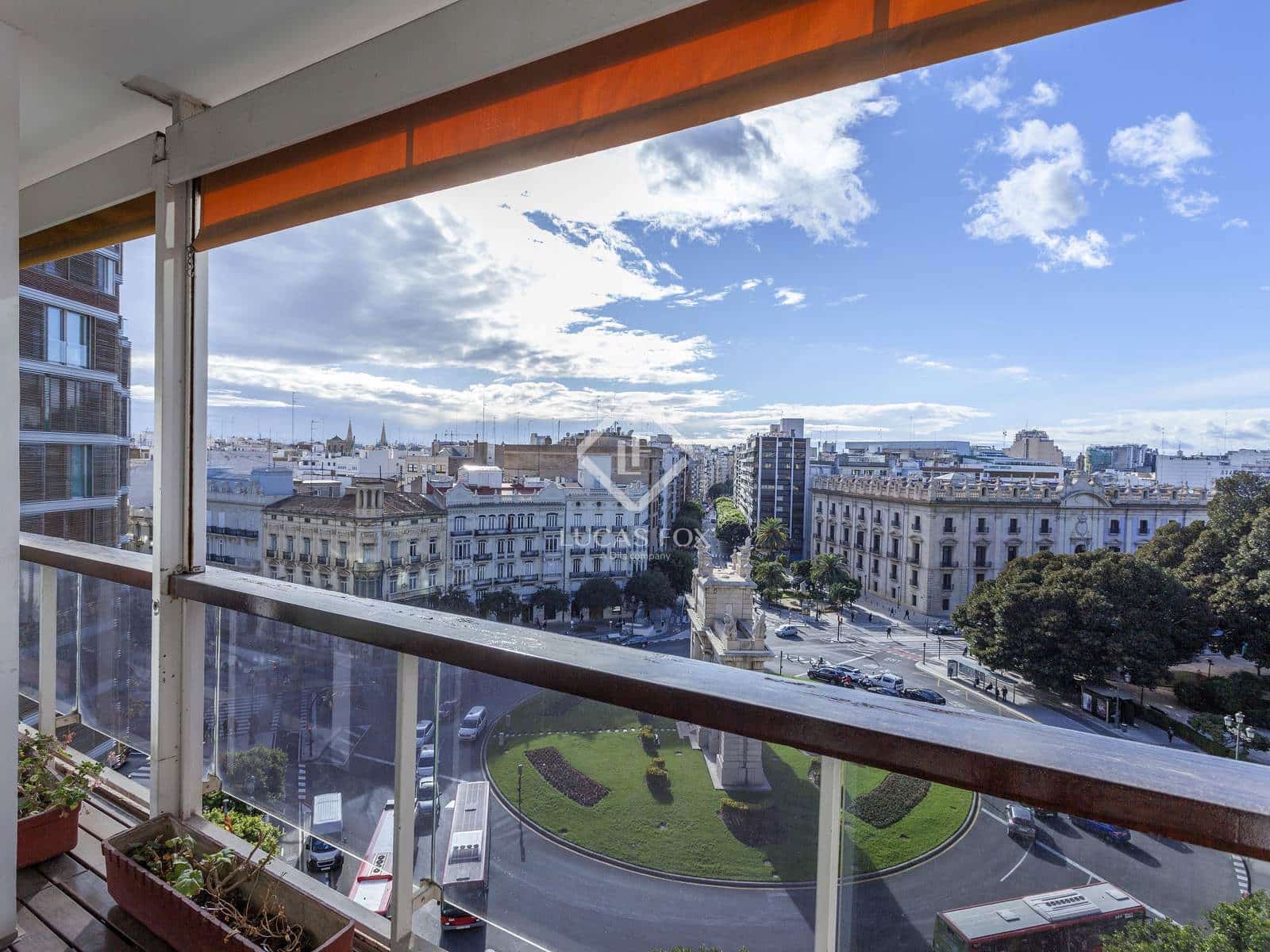 5 soveværelse Lejlighed til leje i Valencia by med garage - € 3.500 (Ref: 9271805)