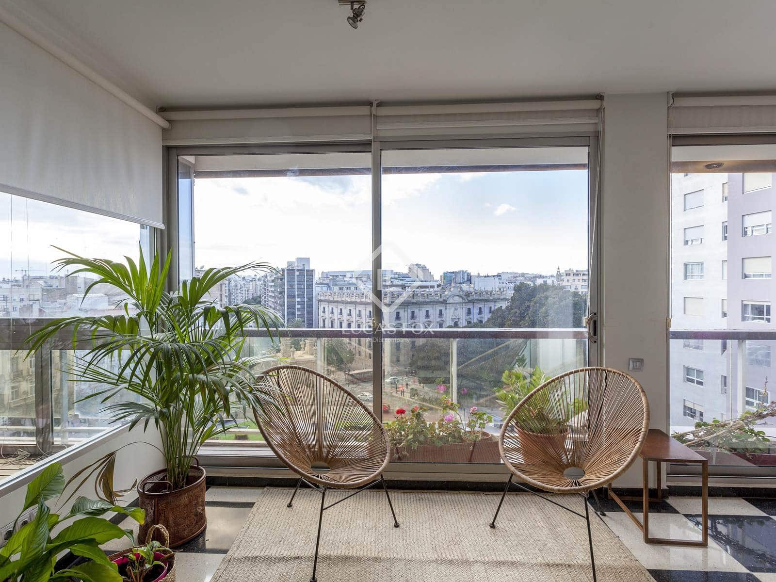 5 soveværelse Lejlighed til leje i Valencia by med garage - € 3.500 (Ref: 9271805)