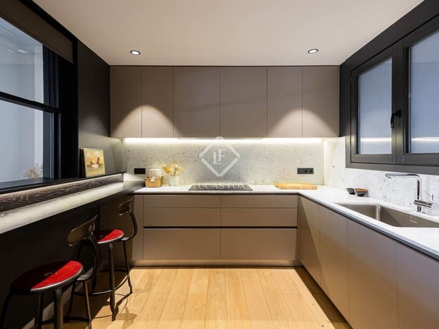 4 chambre Appartement à vendre à Barcelone ville - 1 590 000 € (Ref: 9273051)