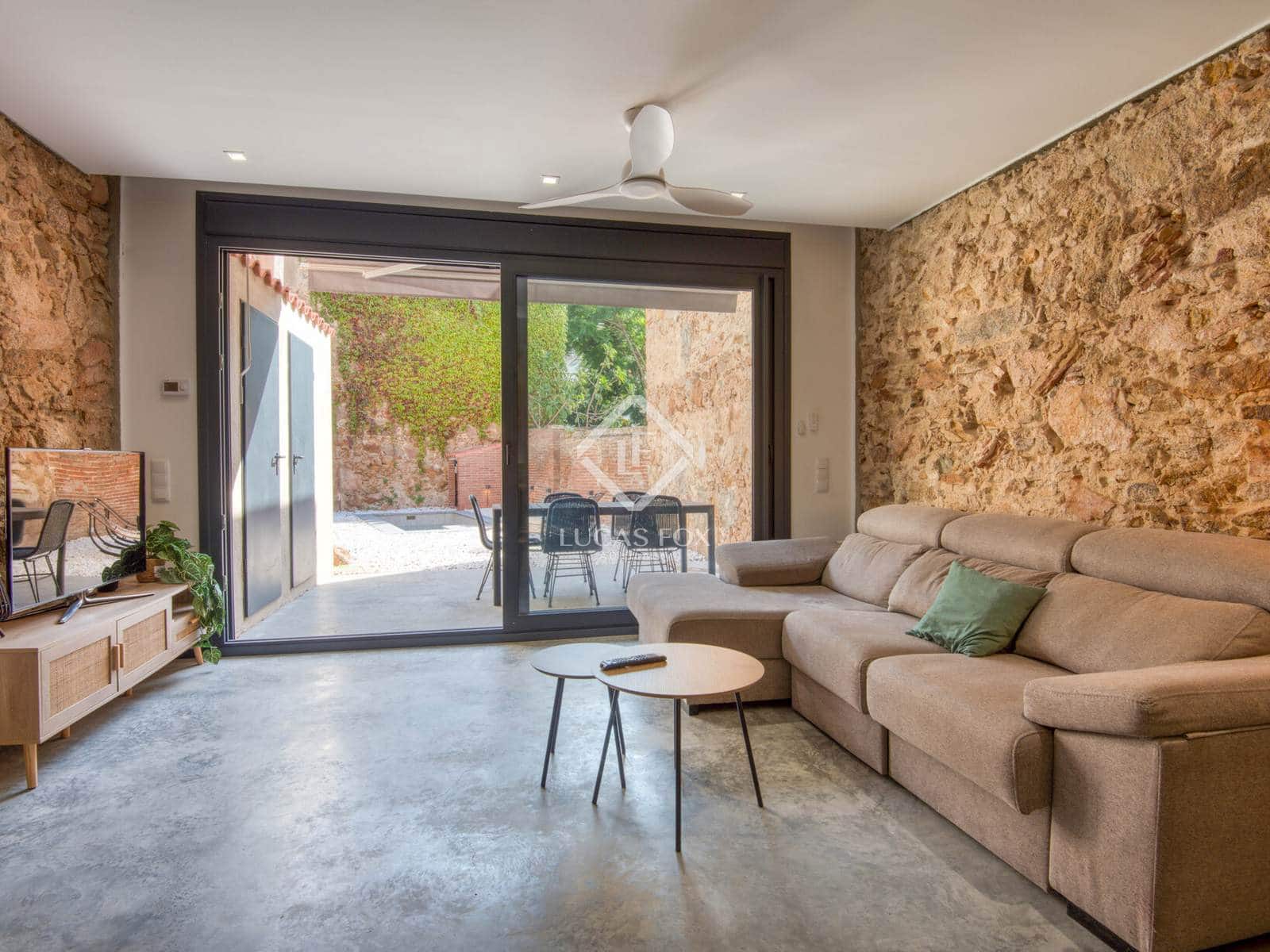 2 slaapkamer Finca/Landhuis te koop in Sant Feliu de Guixols met zwembad - € 429.000 (Ref: 9273054)
