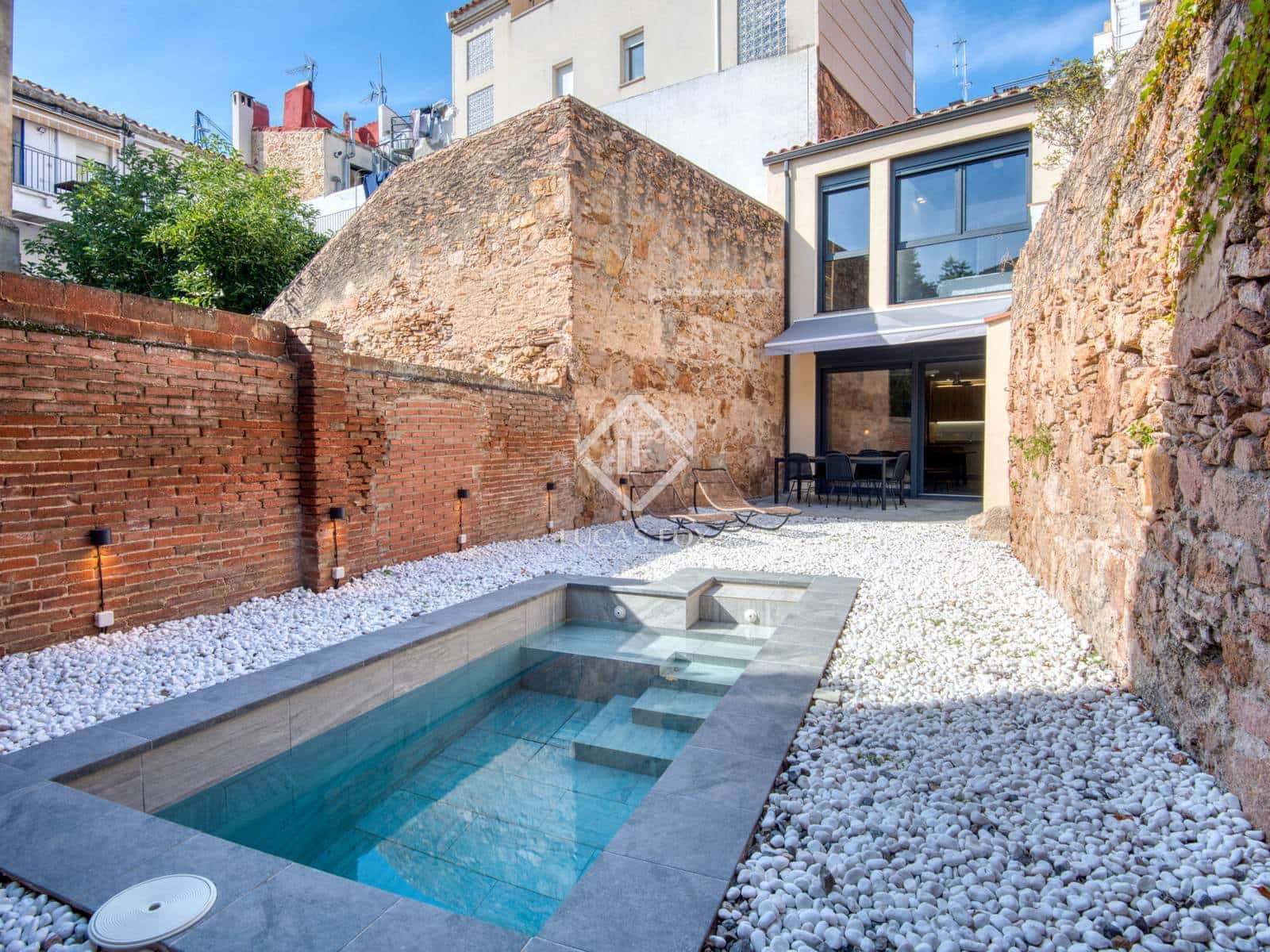 2 slaapkamer Finca/Landhuis te koop in Sant Feliu de Guixols met zwembad - € 429.000 (Ref: 9273054)