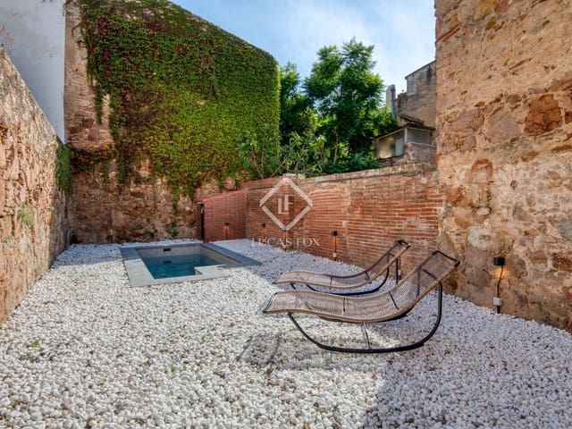 2 slaapkamer Finca/Landhuis te koop in Sant Feliu de Guíxols met zwembad - € 429.000 (Ref: 9273054)