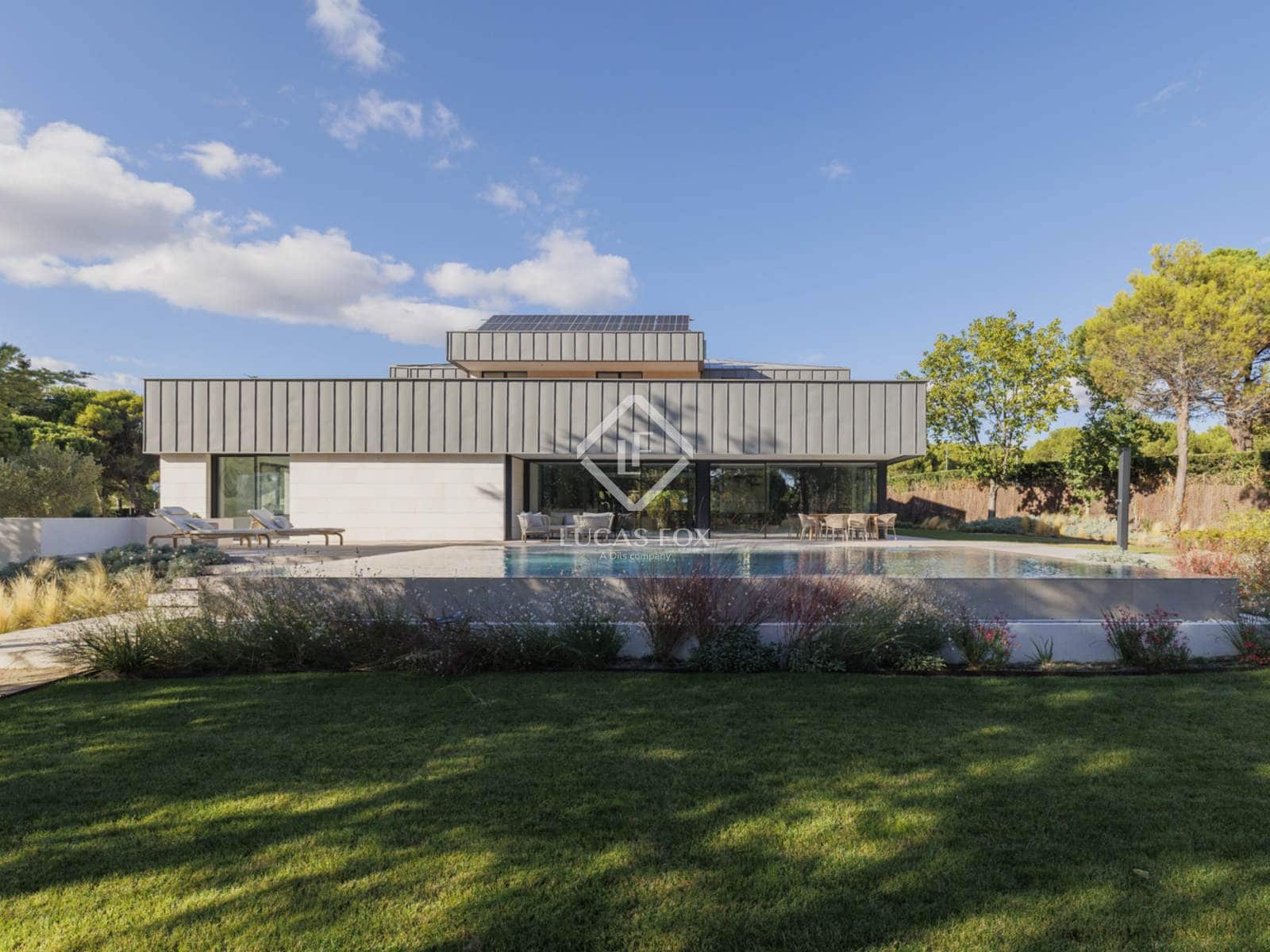 7 bedroom Villa for sale in Boadilla del Monte with pool garage - € 5,300,000 (Ref: 9273055)