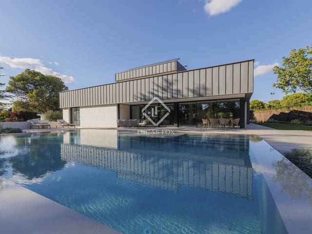 7 bedroom Villa for sale in Boadilla del Monte with pool garage - € 5,300,000 (Ref: 9273055)