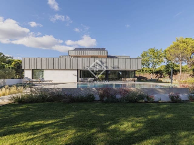 7 bedroom Villa for sale in Boadilla del Monte with pool garage - € 5,300,000 (Ref: 9273055)