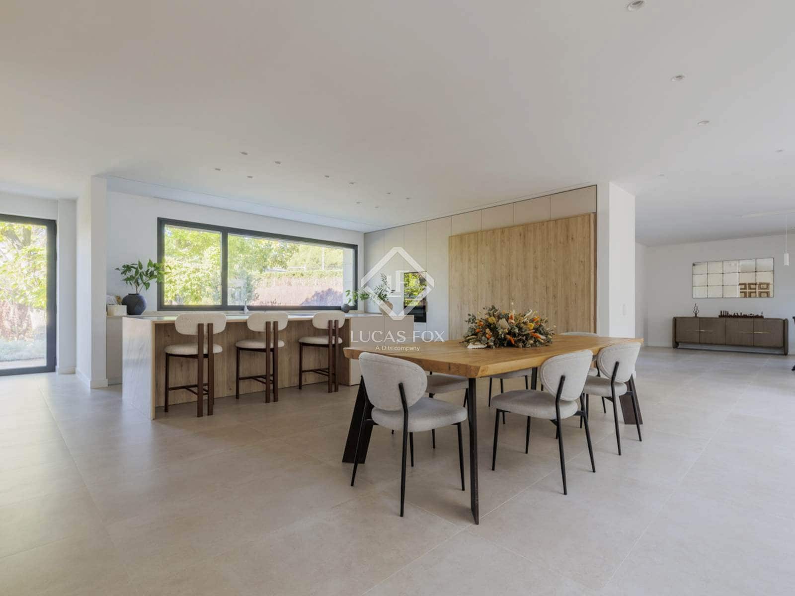 7 bedroom Villa for sale in Boadilla del Monte with pool garage - € 5,300,000 (Ref: 9273055)