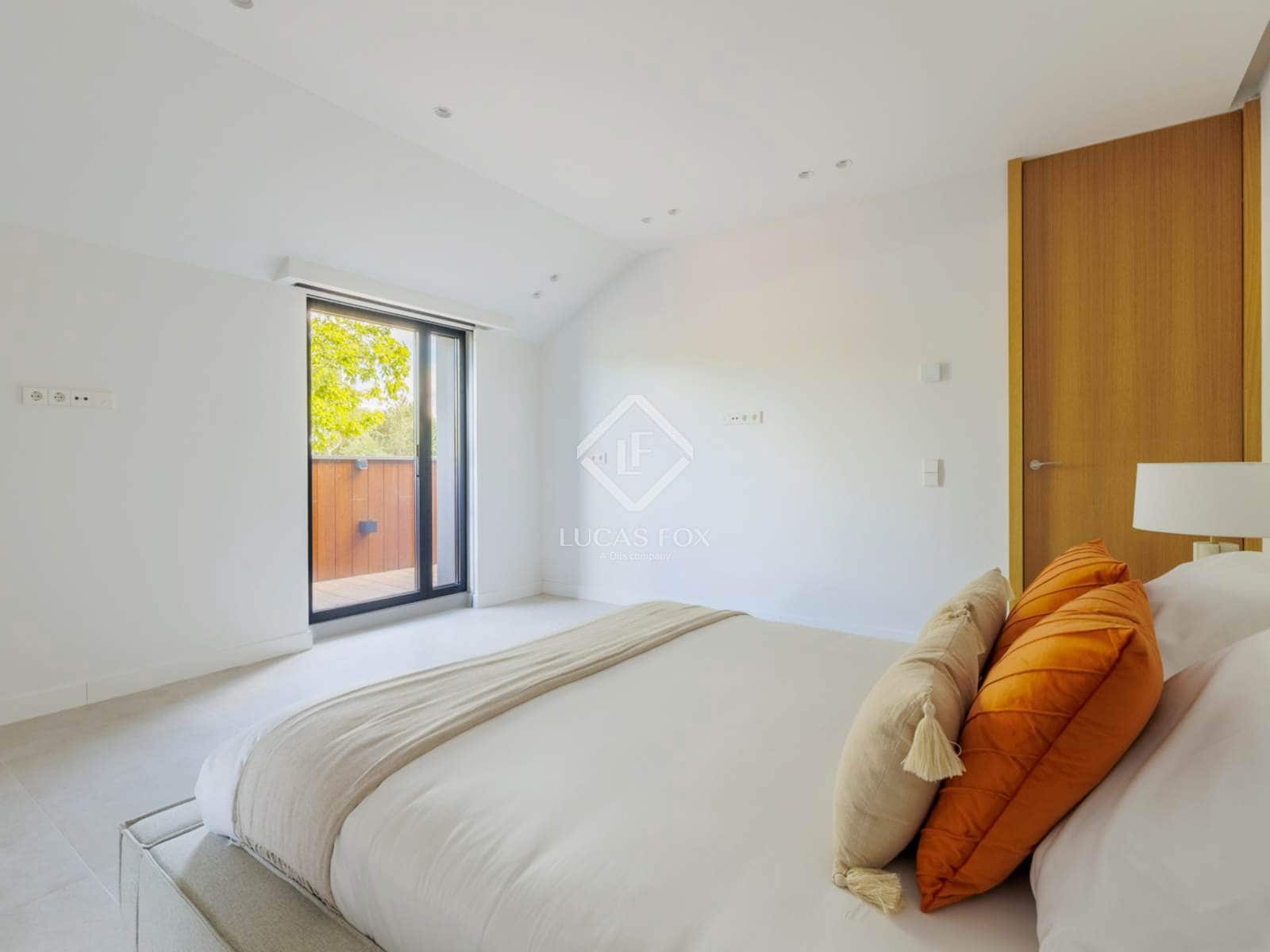 7 bedroom Villa for sale in Boadilla del Monte with pool garage - € 5,300,000 (Ref: 9273055)