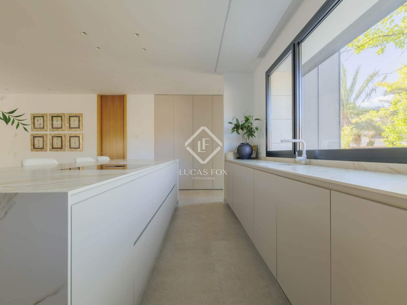 7 bedroom Villa for sale in Boadilla del Monte with pool garage - € 5,300,000 (Ref: 9273055)