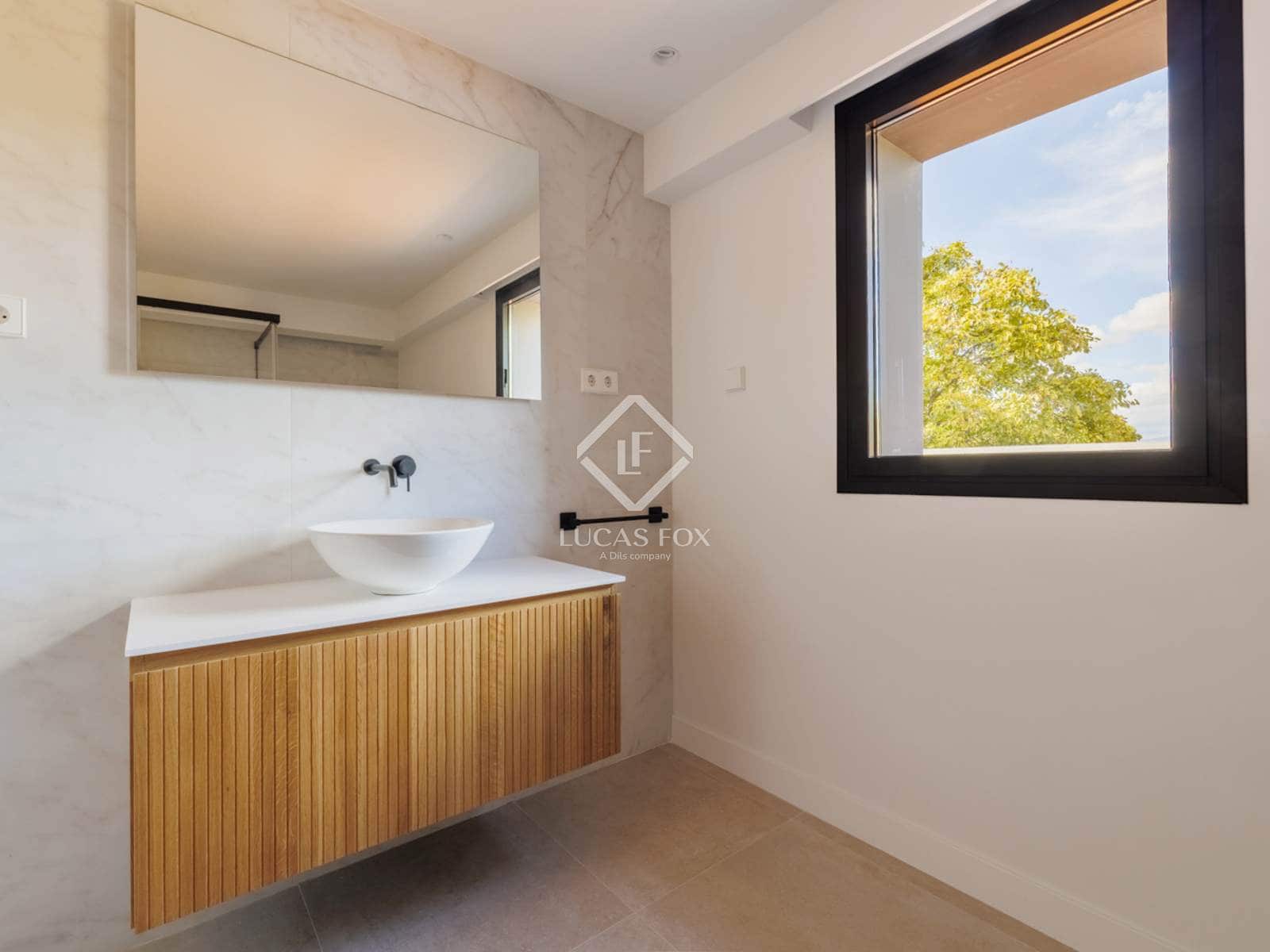 7 bedroom Villa for sale in Boadilla del Monte with pool garage - € 5,300,000 (Ref: 9273055)