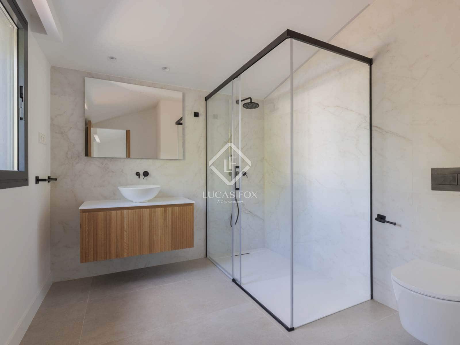 7 bedroom Villa for sale in Boadilla del Monte with pool garage - € 5,300,000 (Ref: 9273055)