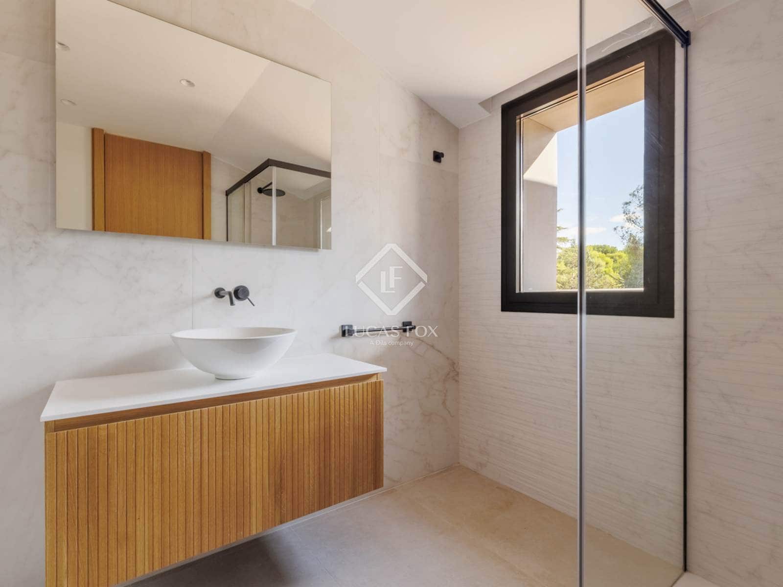 7 bedroom Villa for sale in Boadilla del Monte with pool garage - € 5,300,000 (Ref: 9273055)