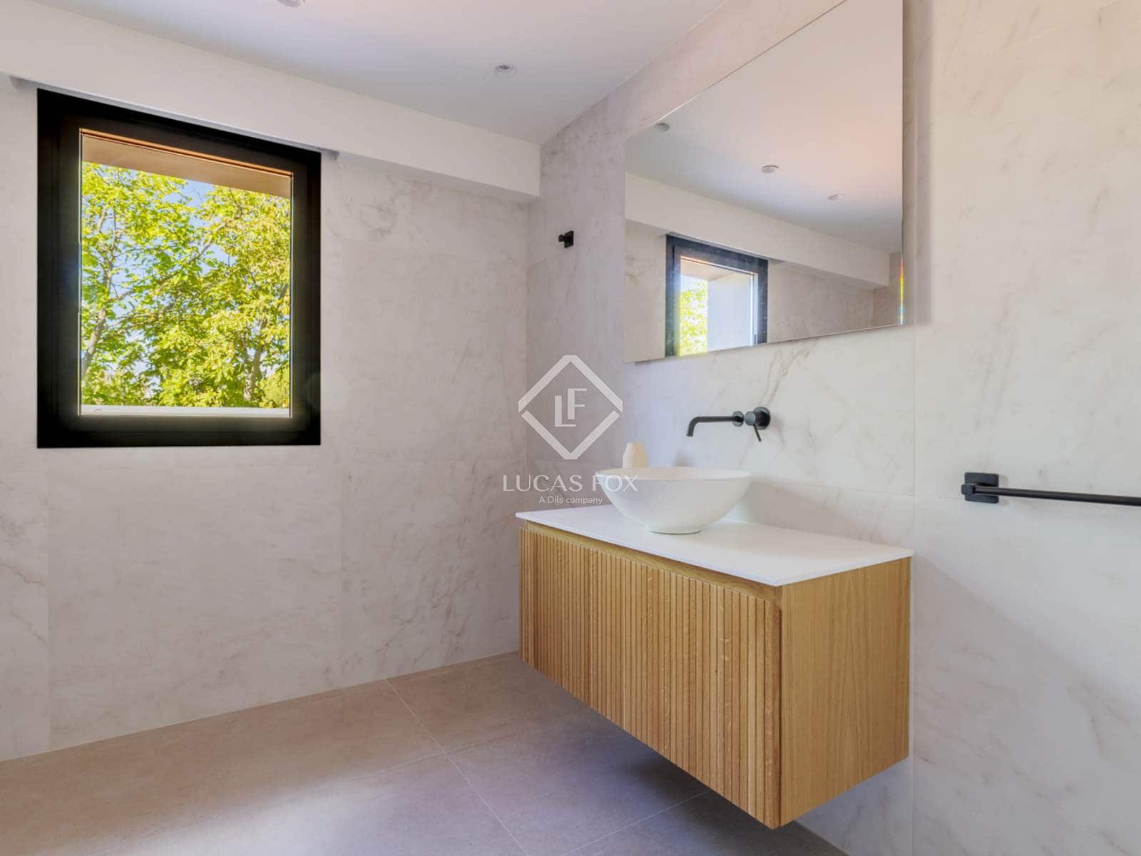 7 bedroom Villa for sale in Boadilla del Monte with pool garage - € 5,300,000 (Ref: 9273055)