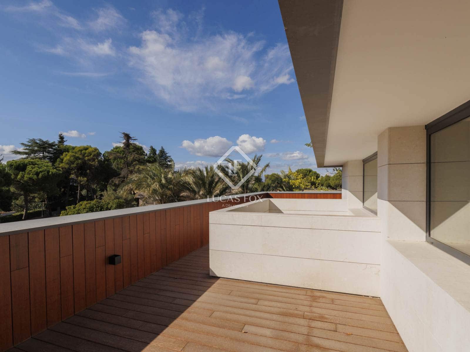 7 bedroom Villa for sale in Boadilla del Monte with pool garage - € 5,300,000 (Ref: 9273055)