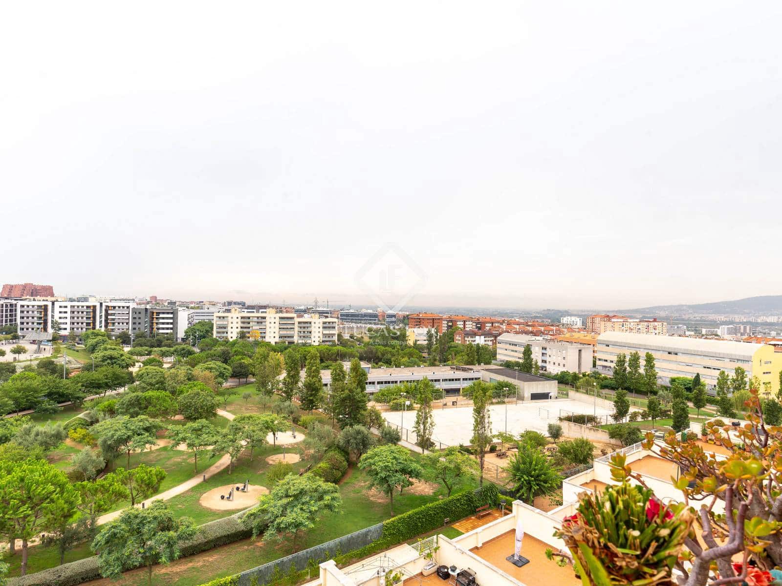 5 soveværelse Penthouse til salg i Sant Feliu de Llobregat med swimmingpool garage - € 950.000 (Ref: 9274107)