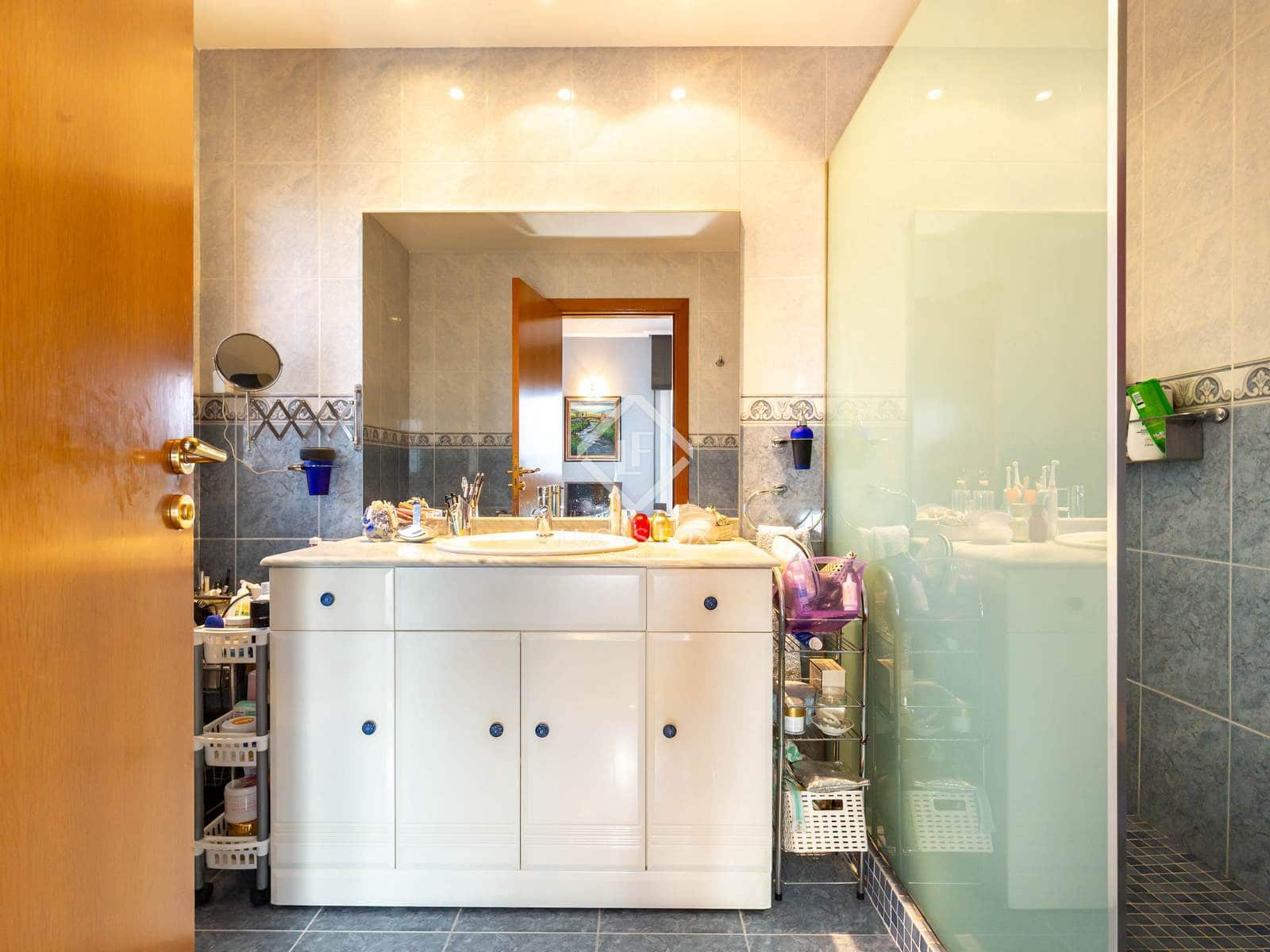 5 soveværelse Penthouse til salg i Sant Feliu de Llobregat med swimmingpool garage - € 950.000 (Ref: 9274107)