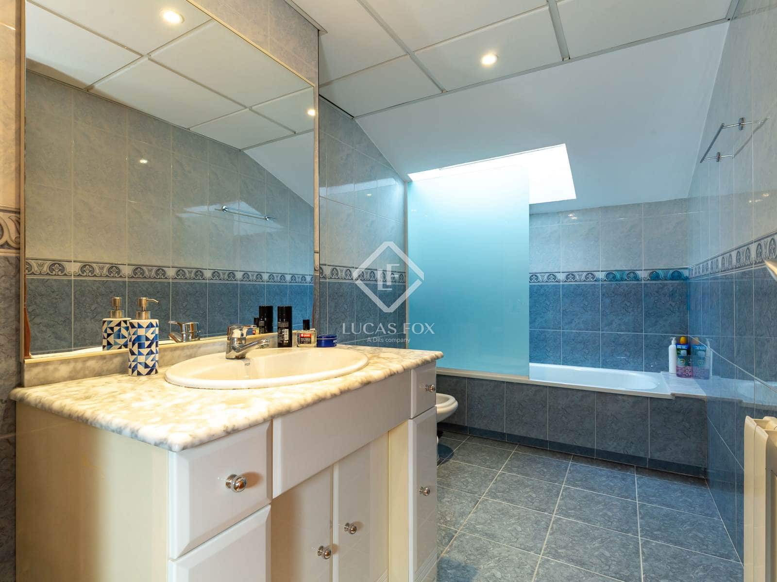 5 soveværelse Penthouse til salg i Sant Feliu de Llobregat med swimmingpool garage - € 950.000 (Ref: 9274107)