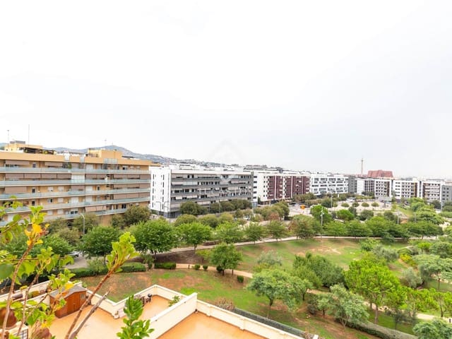 5 bedroom Penthouse for sale in Sant Feliu de Llobregat with pool garage - € 950,000 (Ref: 9274107)