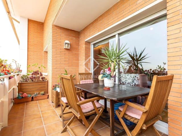 5 bedroom Penthouse for sale in Sant Feliu de Llobregat with pool garage - € 950,000 (Ref: 9274107)