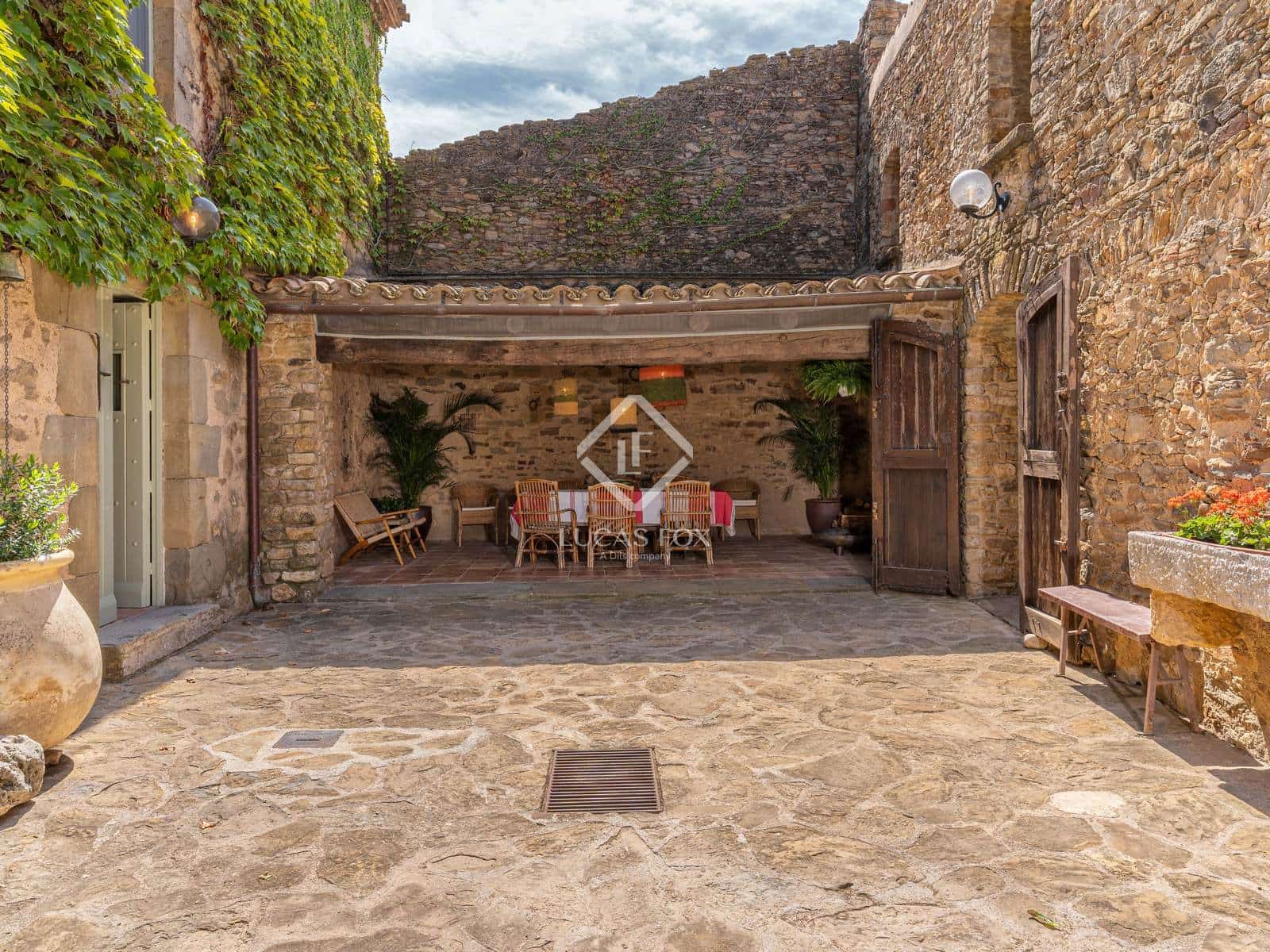 5 soverom Finca/Herregård til salgs i Gualta med svømmebasseng - € 1 280 000 (Ref: 9274661)