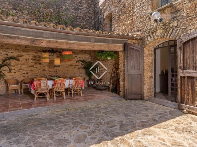 5 sypialnia Finka/Dom wiejski na sprzedaż w Gualta z basenem - 1 280 000 € (Ref: 9274661)