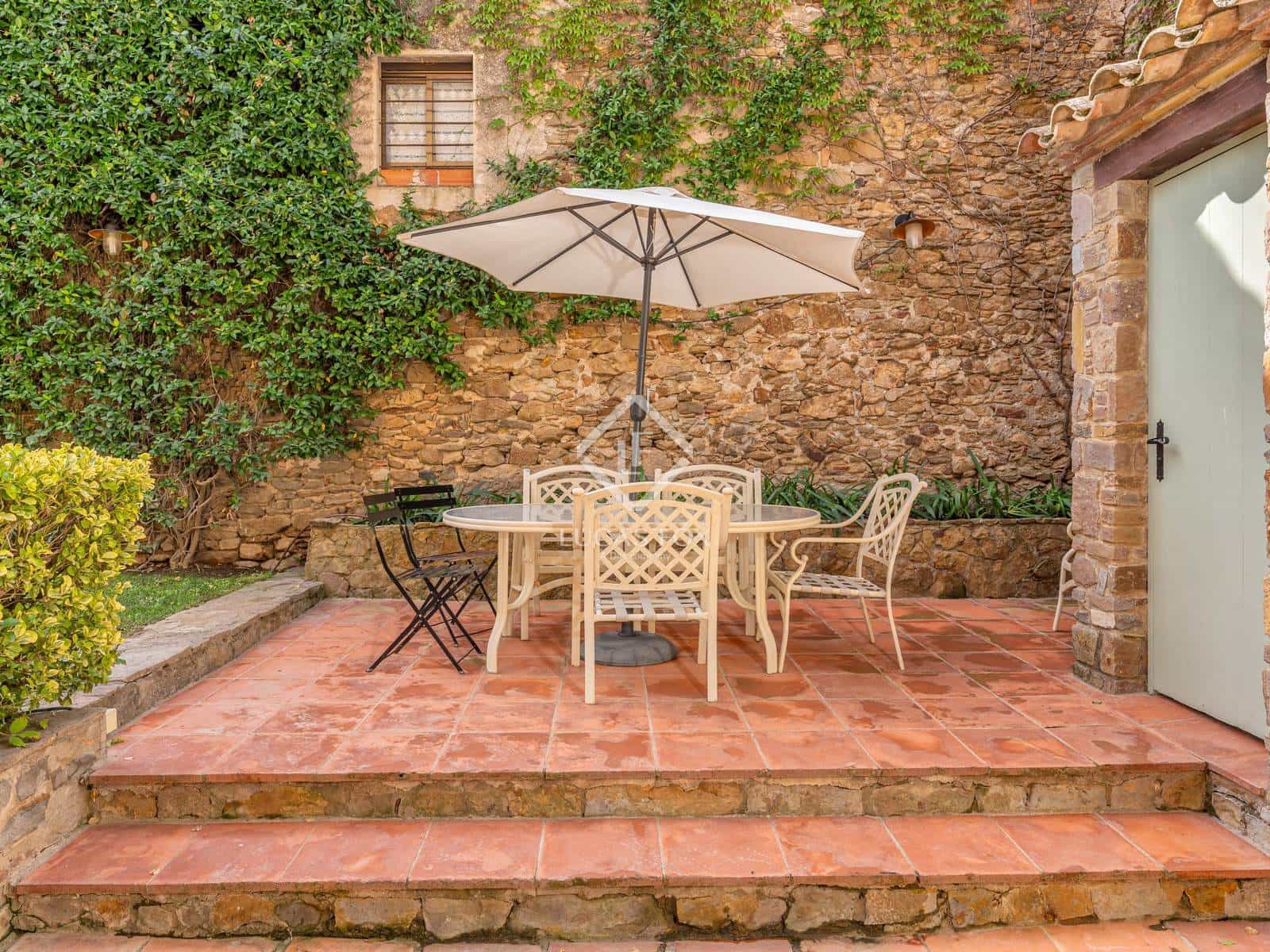 5 soverom Finca/Herregård til salgs i Gualta med svømmebasseng - € 1 280 000 (Ref: 9274661)