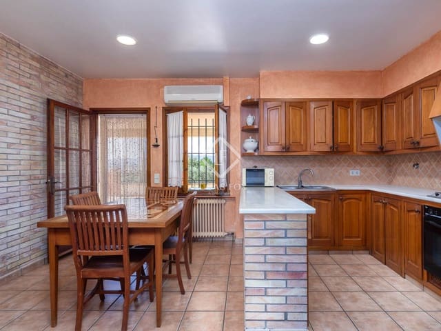 Chalet de 5 habitaciones en La Bisbal d'Empordà en venta con piscina - 1.100.000 € (Ref: 9274662)