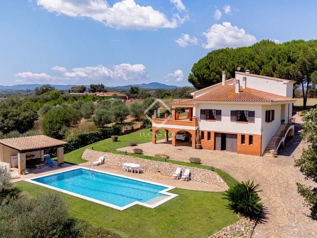 Chalet de 5 habitaciones en La Bisbal d'Empordà en venta con piscina - 1.100.000 € (Ref: 9274662)