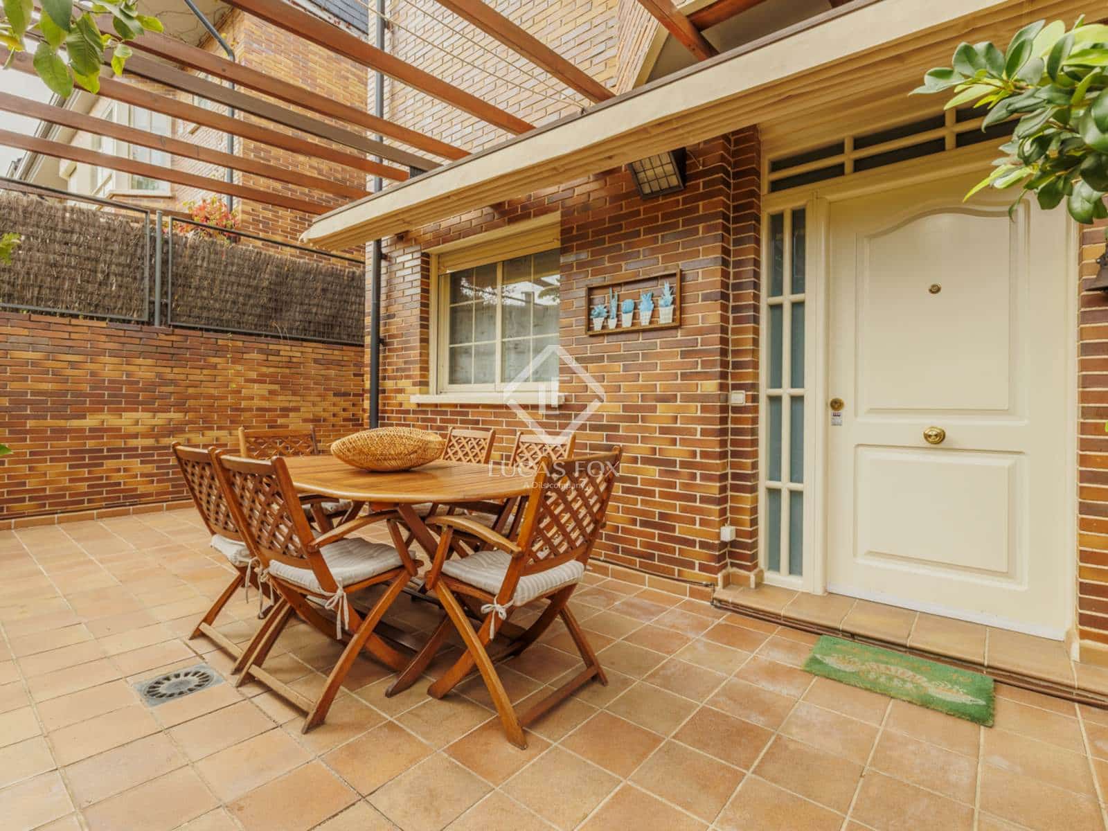 4 sovrum Villa till salu i Boadilla del Monte med pool garage - 1 045 000 € (Ref: 9275068)