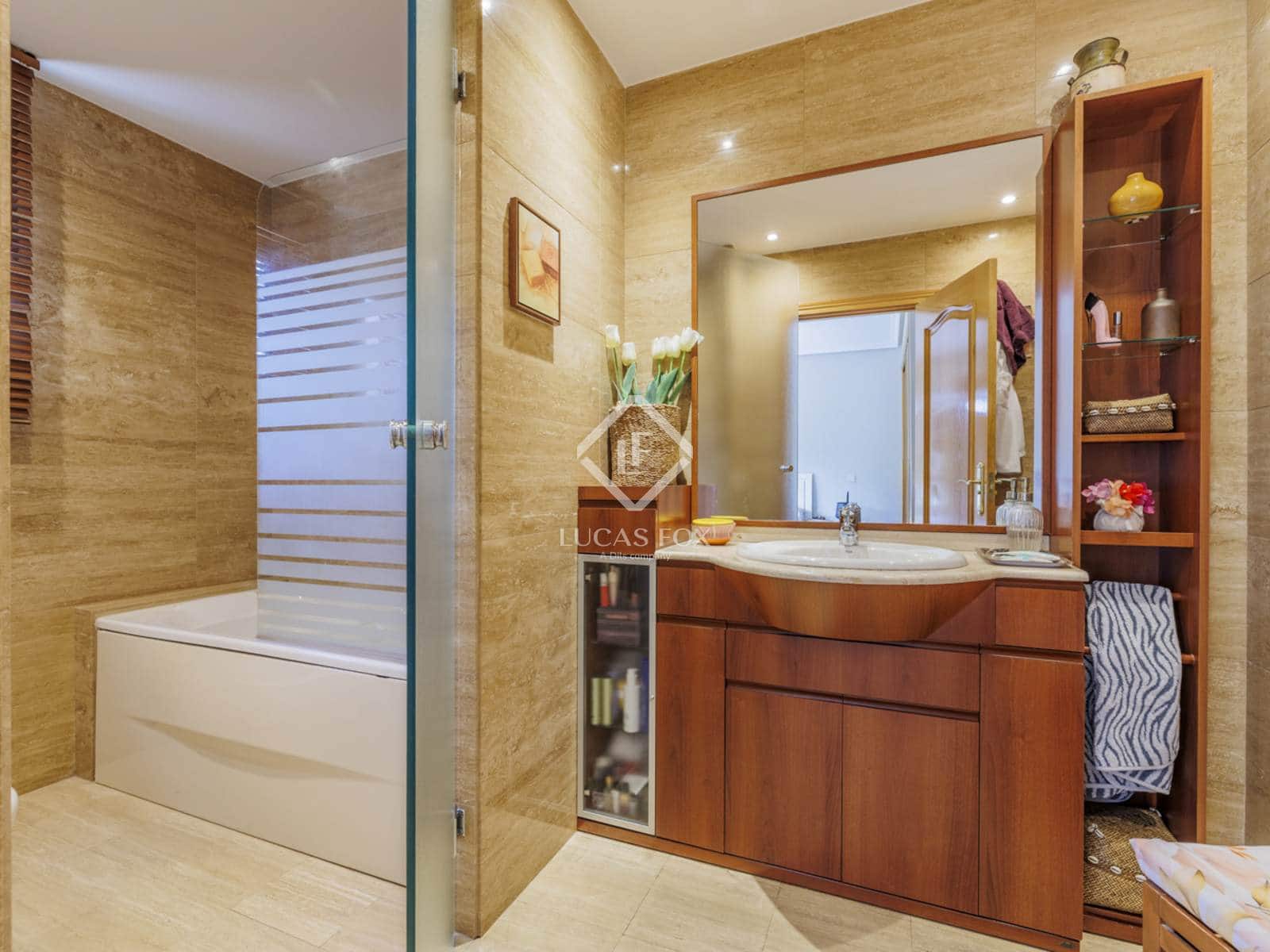 4 sovrum Villa till salu i Boadilla del Monte med pool garage - 1 045 000 € (Ref: 9275068)