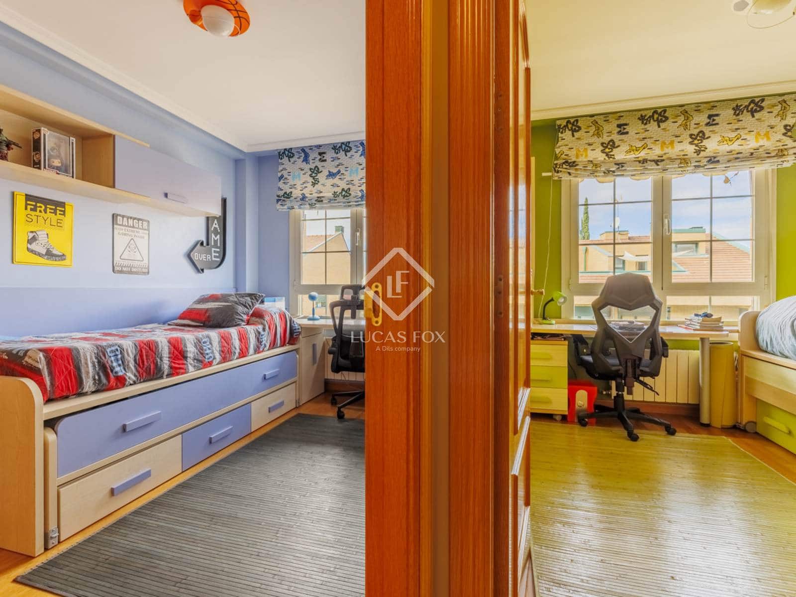 4 sovrum Villa till salu i Boadilla del Monte med pool garage - 1 045 000 € (Ref: 9275068)