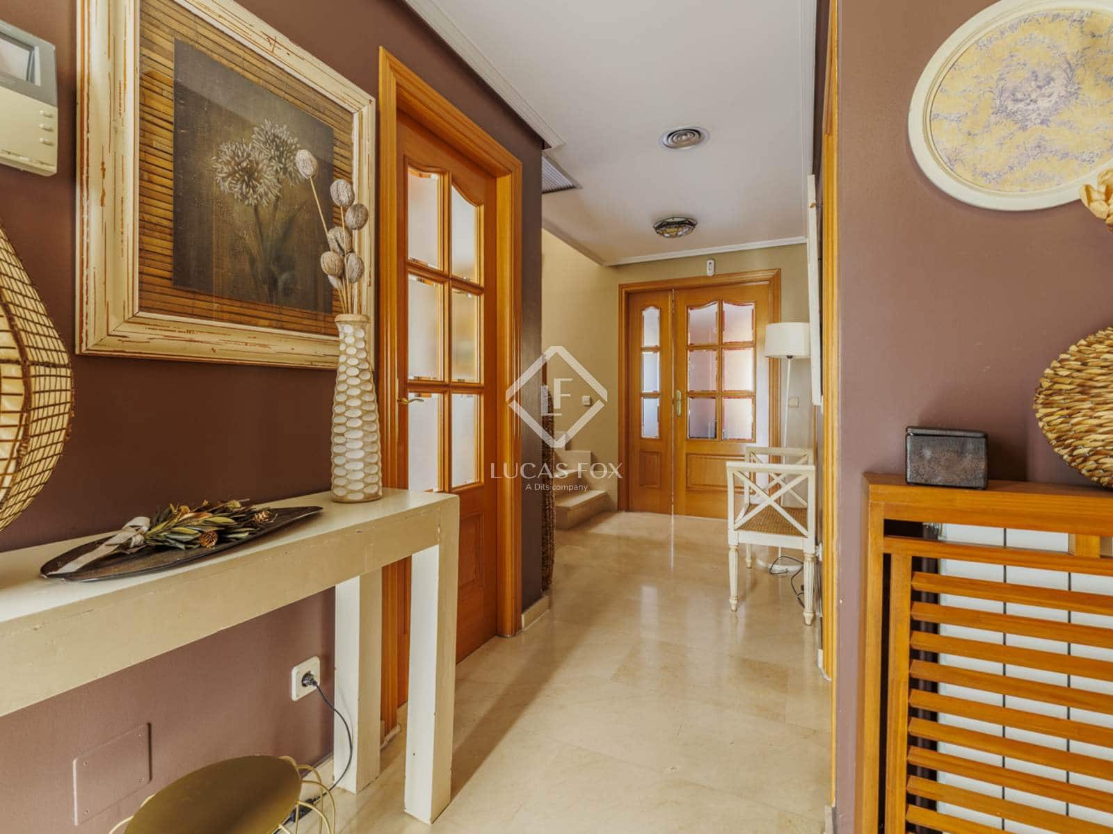 4 sovrum Villa till salu i Boadilla del Monte med pool garage - 1 045 000 € (Ref: 9275068)