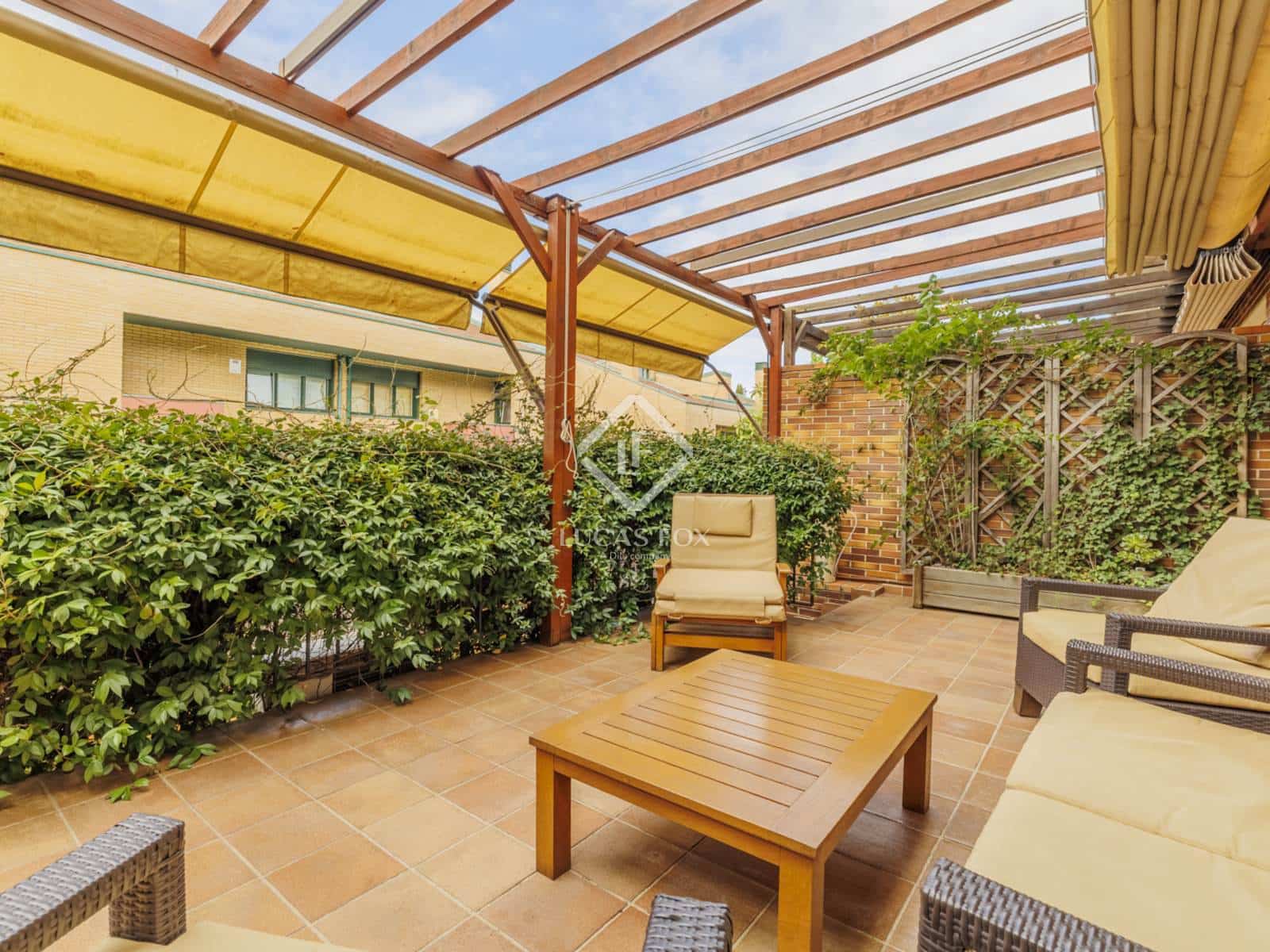 4 sovrum Villa till salu i Boadilla del Monte med pool garage - 1 045 000 € (Ref: 9275068)