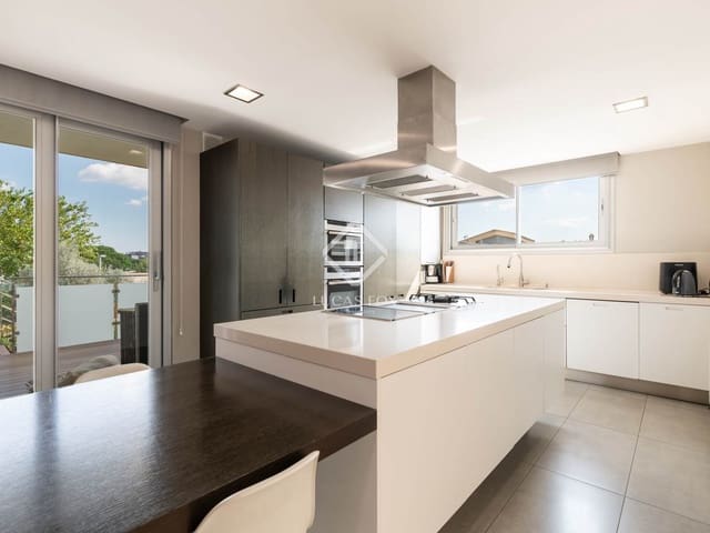 5 soveværelse Villa til salg i Sant Cugat del Vallès med swimmingpool garage - € 2.000.000 (Ref: 9278425)