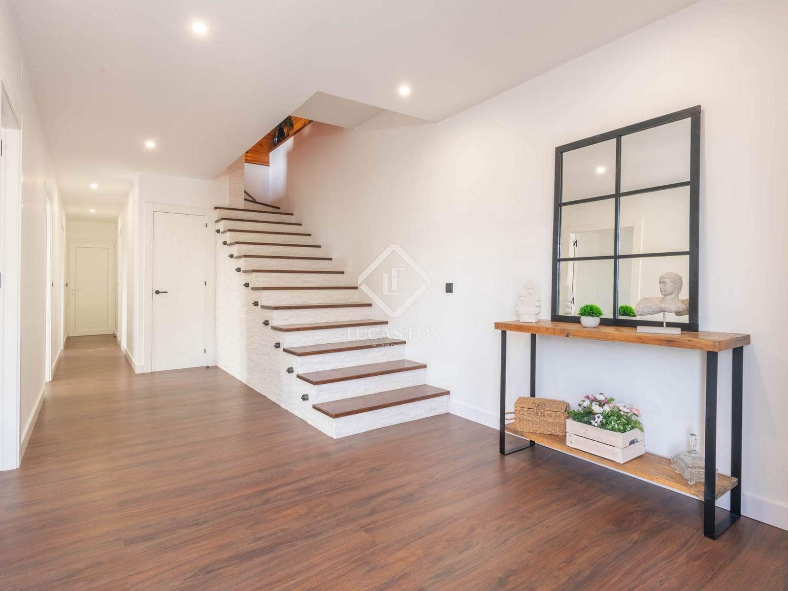 5 soveværelse Villa til salg i Malaga by med garage - € 890.000 (Ref: 9278426)