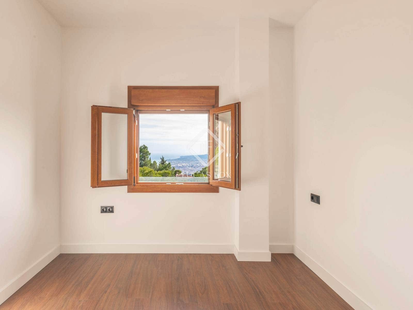 5 soveværelse Villa til salg i Malaga by med garage - € 890.000 (Ref: 9278426)