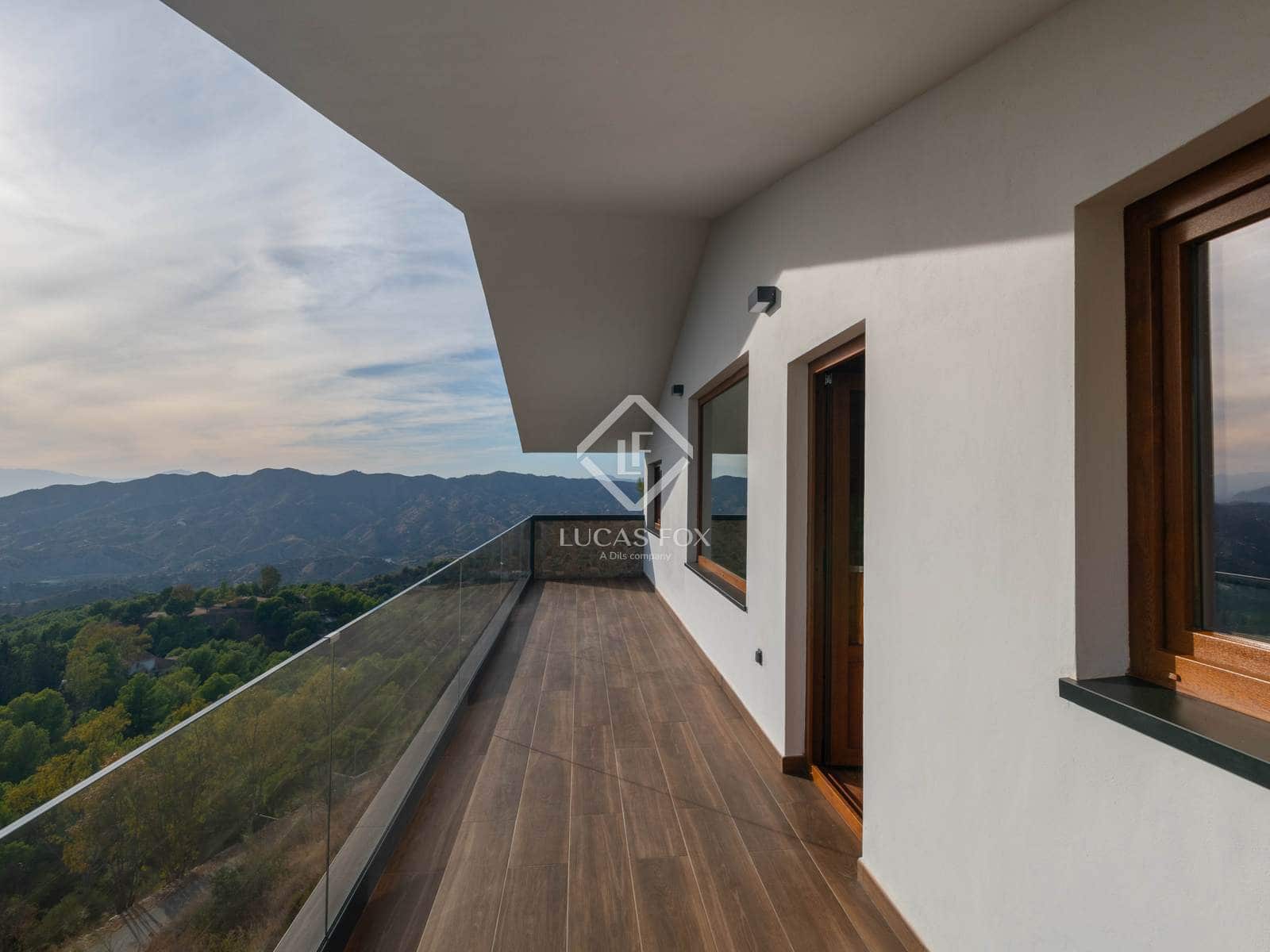 5 soveværelse Villa til salg i Malaga by med garage - € 890.000 (Ref: 9278426)