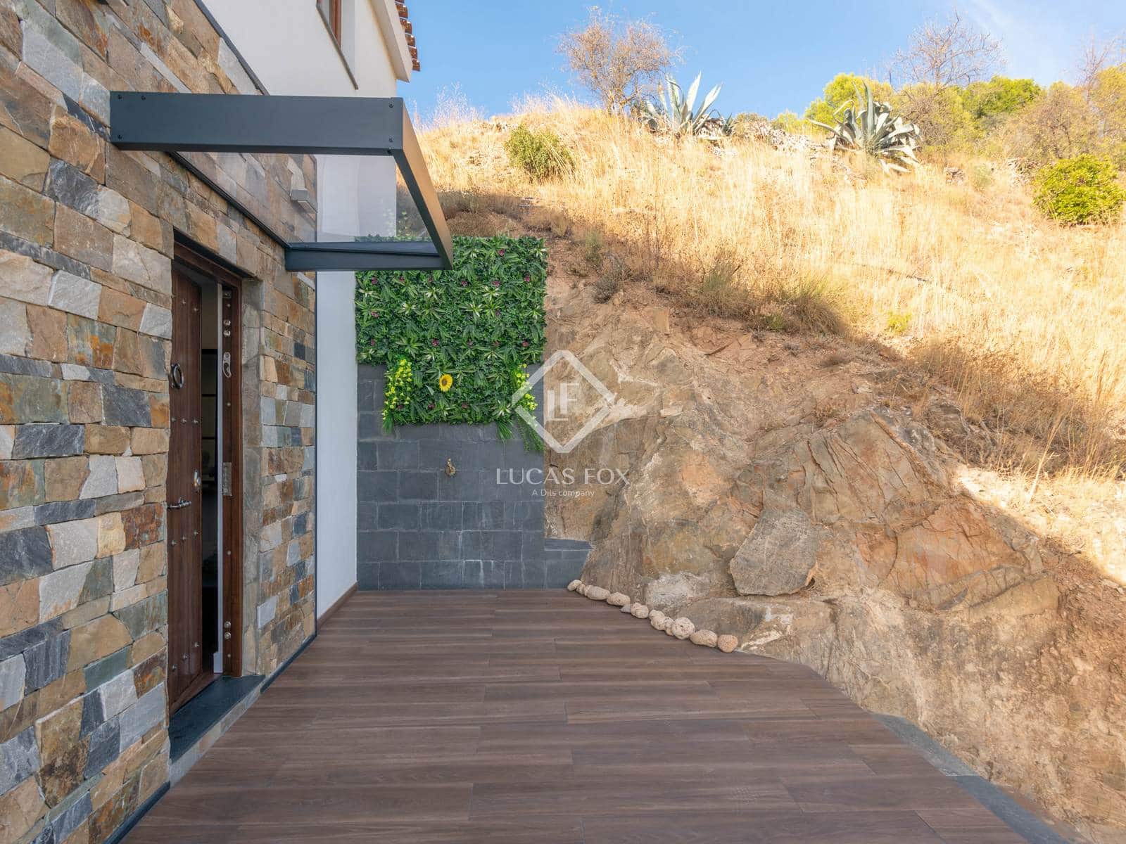 5 soveværelse Villa til salg i Malaga by med garage - € 890.000 (Ref: 9278426)