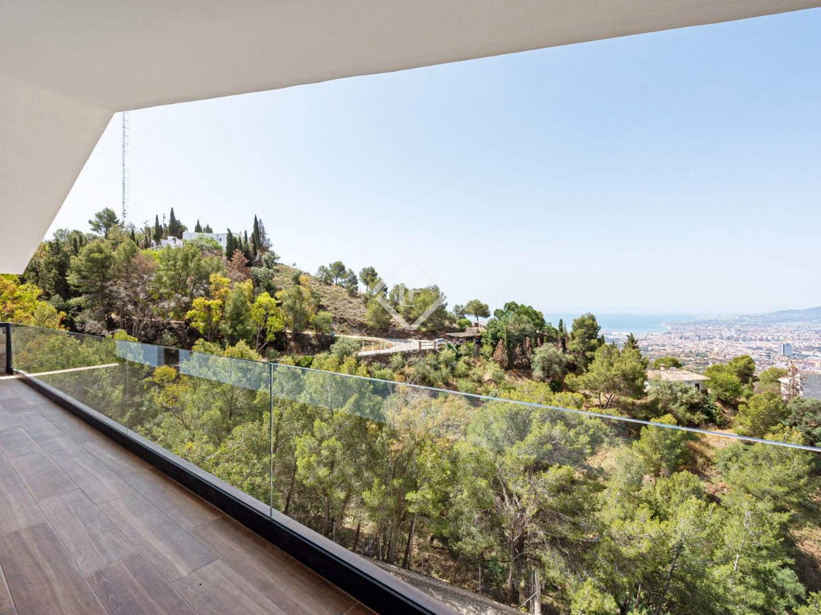 5 soveværelse Villa til salg i Malaga by med garage - € 890.000 (Ref: 9278426)