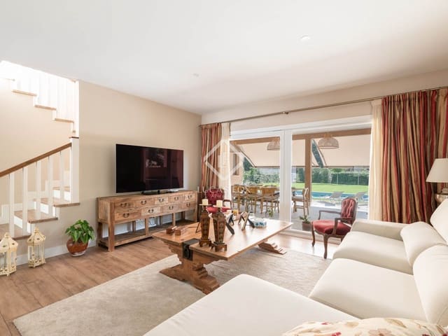 5 bedroom Villa for sale in Sant Cugat del Vallès with pool - € 2,350,000 (Ref: 9279742)