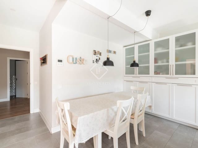 5 bedroom Villa for sale in Sant Cugat del Vallès with pool - € 2,350,000 (Ref: 9279742)