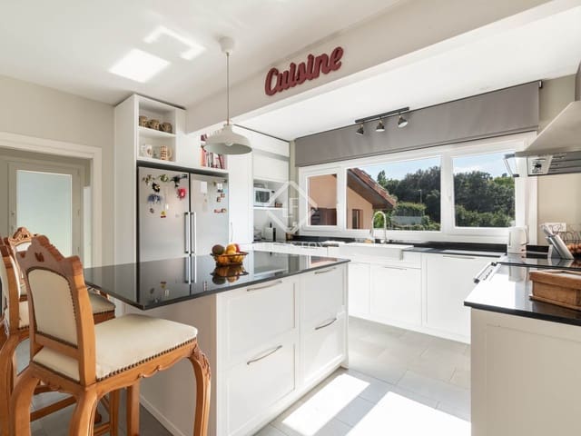 5 bedroom Villa for sale in Sant Cugat del Vallès with pool - € 2,350,000 (Ref: 9279742)