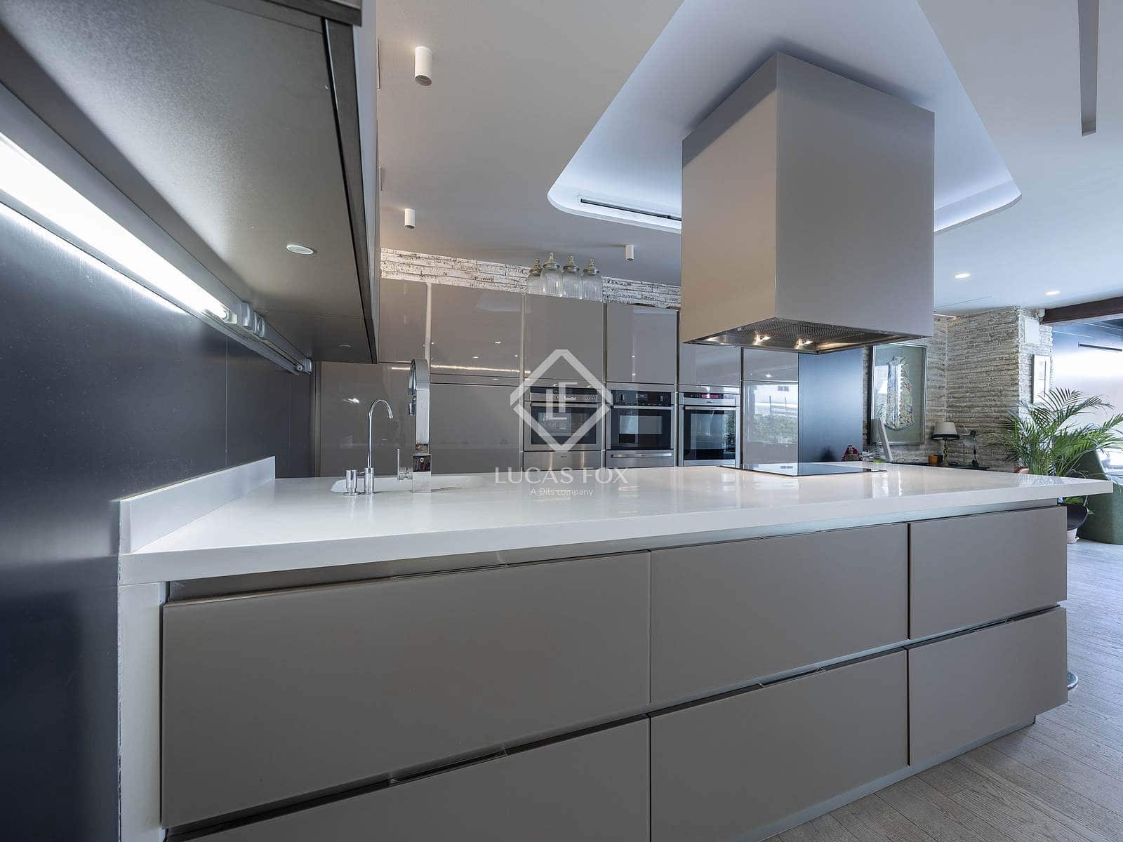 2 slaapkamer Appartement te koop in Valencia stad - € 1.500.000 (Ref: 9279744)