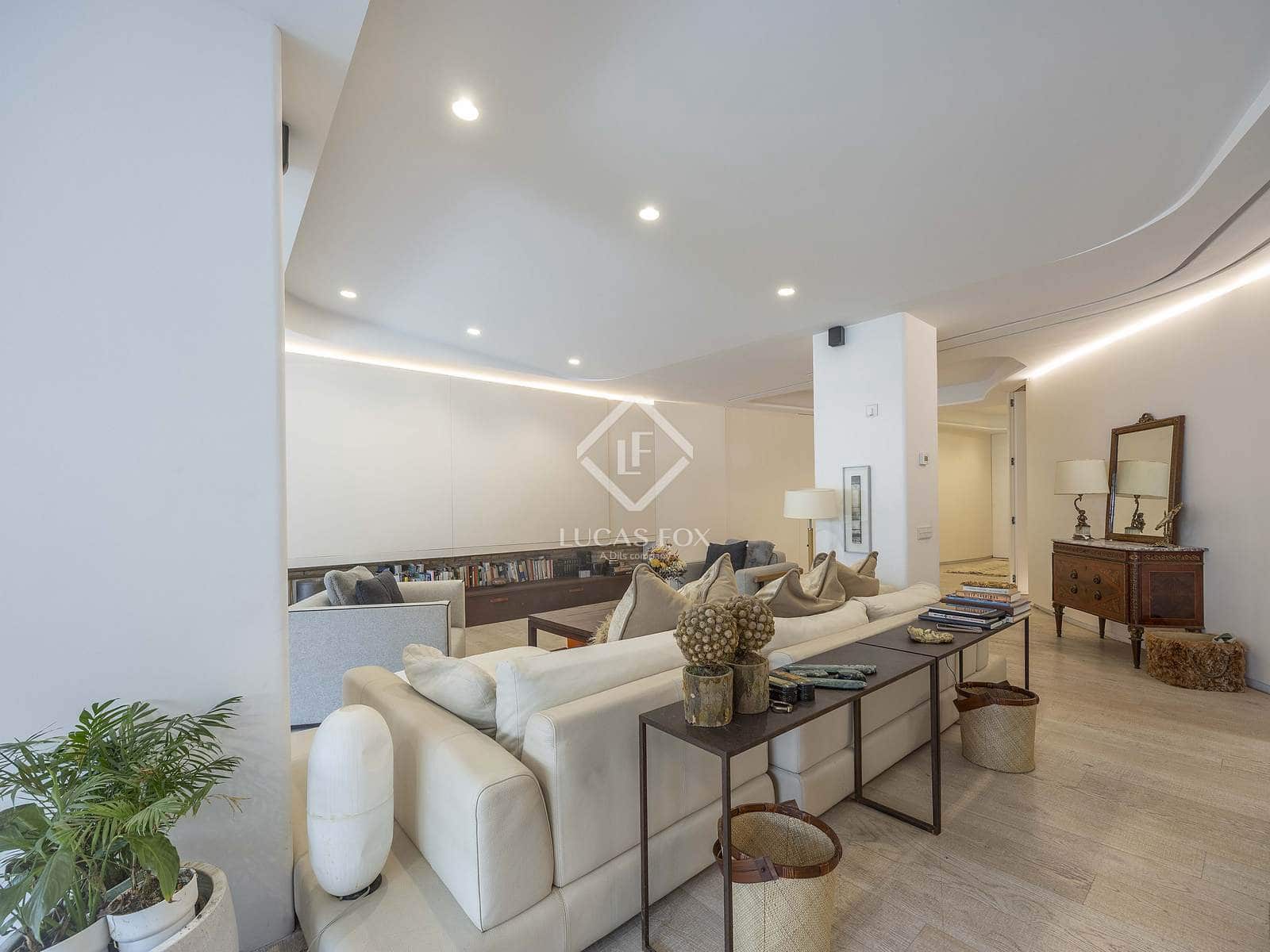 2 slaapkamer Appartement te koop in Valencia stad - € 1.500.000 (Ref: 9279744)