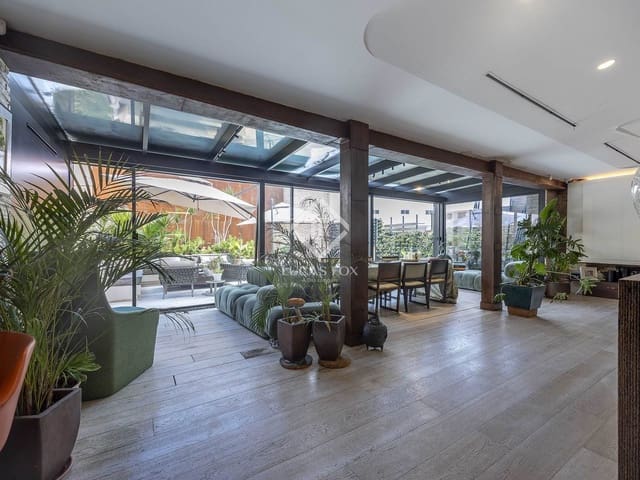 2 slaapkamer Appartement te koop in Valencia stad - € 1.500.000 (Ref: 9279744)