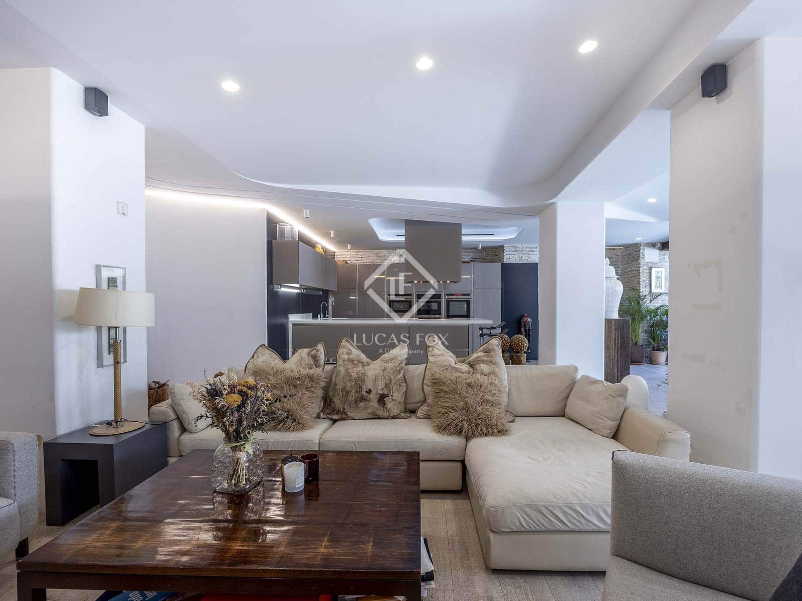 2 slaapkamer Appartement te koop in Valencia stad - € 1.500.000 (Ref: 9279744)