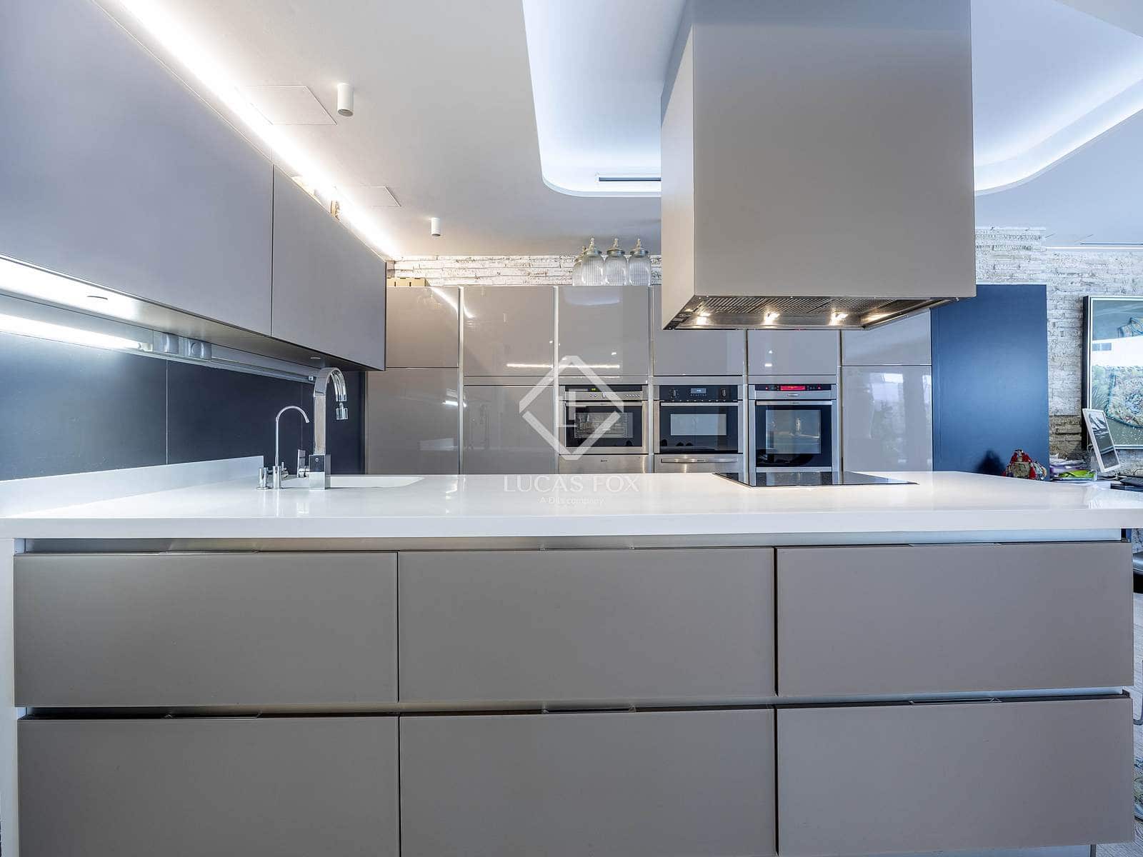 2 slaapkamer Appartement te koop in Valencia stad - € 1.500.000 (Ref: 9279744)