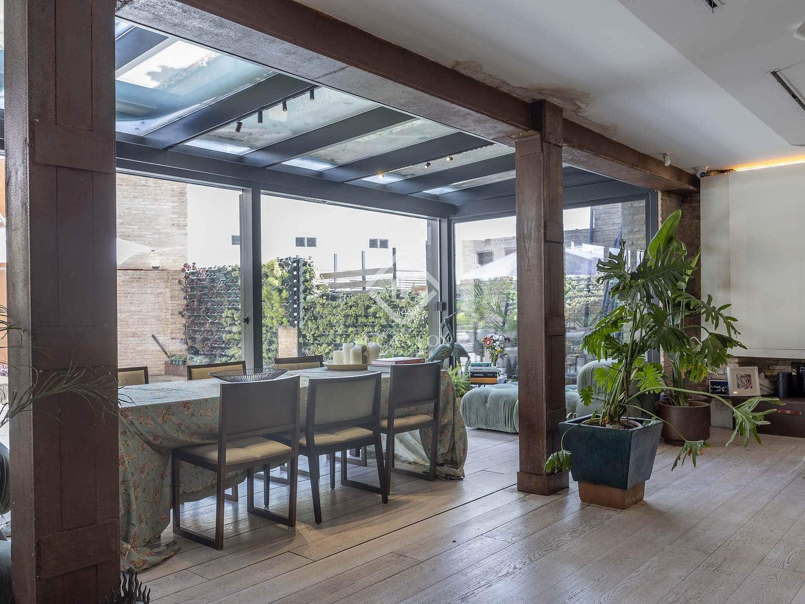 2 slaapkamer Appartement te koop in Valencia stad - € 1.500.000 (Ref: 9279744)