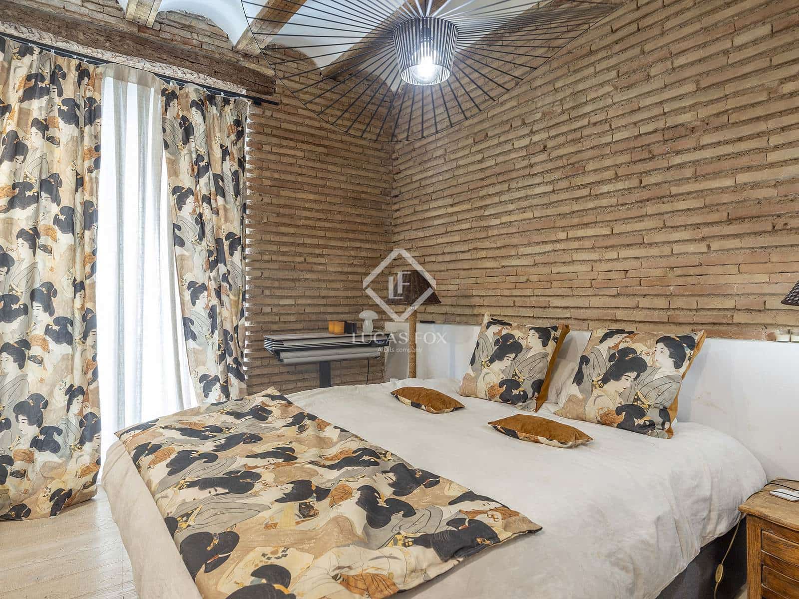 2 slaapkamer Appartement te koop in Valencia stad - € 1.500.000 (Ref: 9279744)