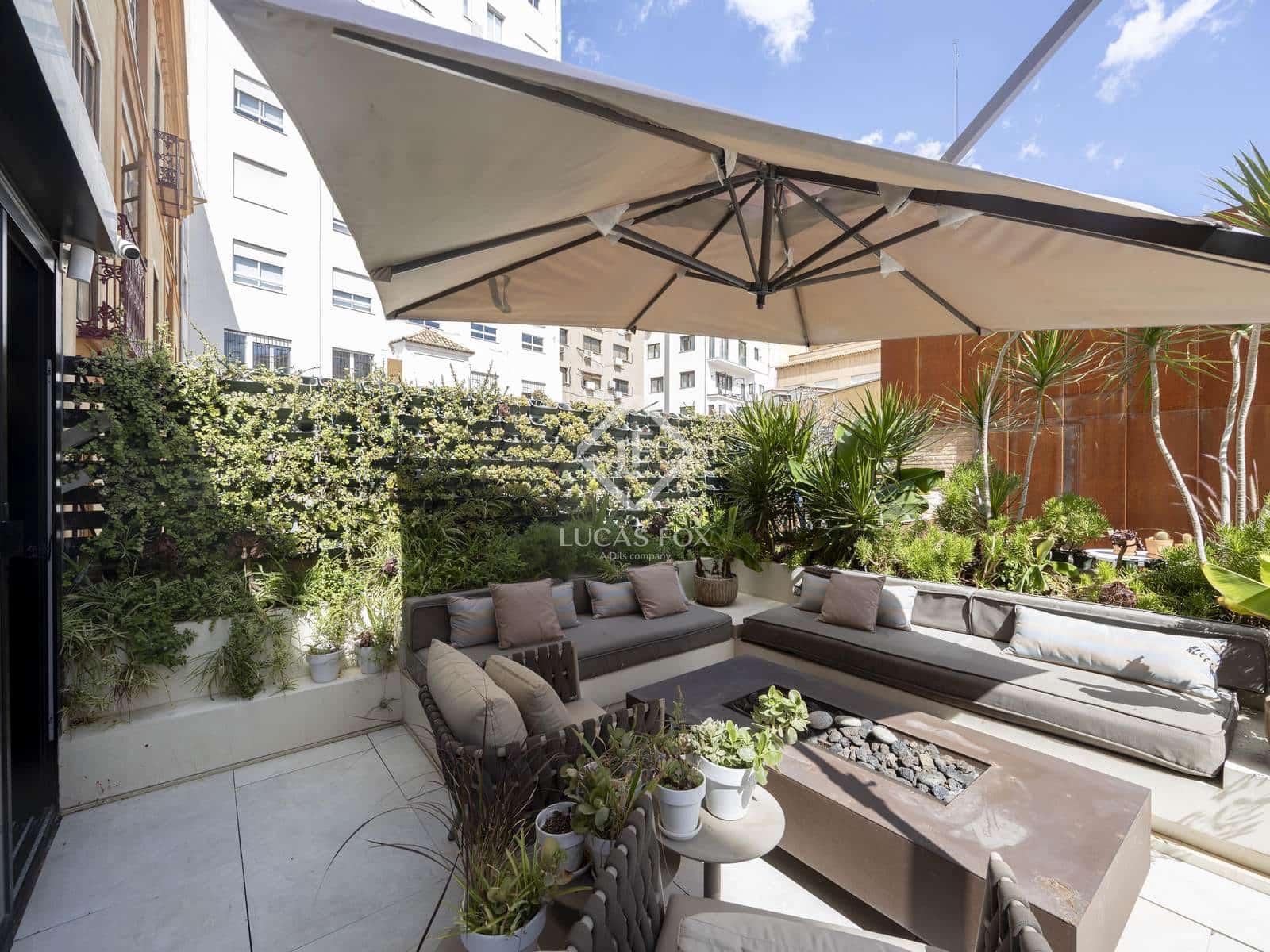 2 slaapkamer Appartement te koop in Valencia stad - € 1.500.000 (Ref: 9279744)